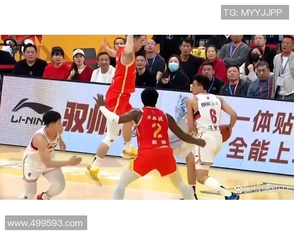 广厦对决深圳CBA联赛精彩赛事回顾与分析