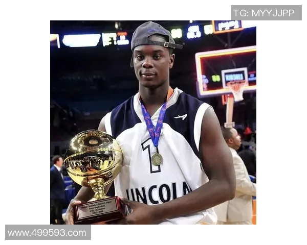 科林塞克斯顿的崛起之路与未来篮球生涯展望